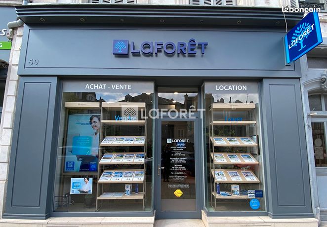 https://img.leboncoin.fr/api/v1/lbcpb1/images/bc/78/54/bc7854d3ca11989e2ddc6bb8257f37042d8735c5.jpg?rule=ad-image