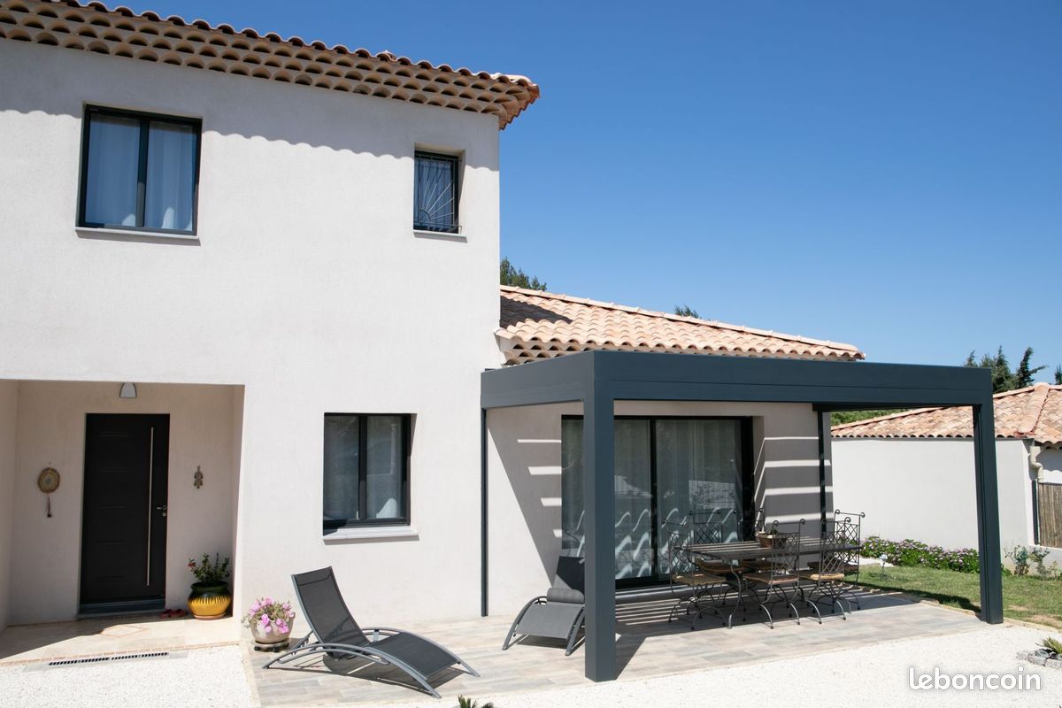 Maison 4 pièces 97 m² · à Travaillan · 97 m² · 343 910 €