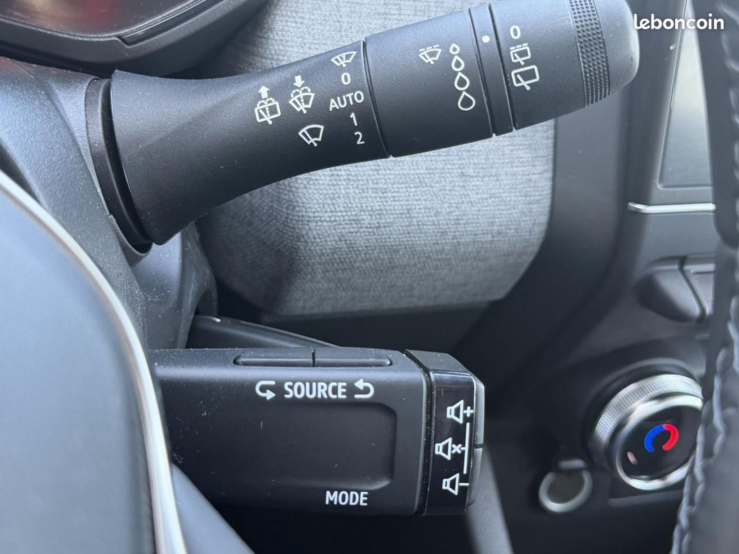Renault clio 1.6 hybride 145 boite automatique radar de recul + climatisation + android auto - carplay (image 17)