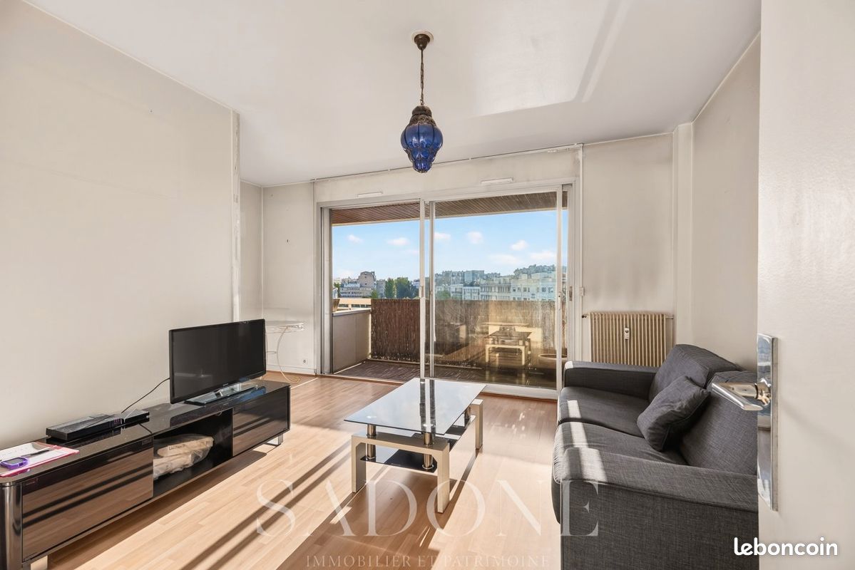 Appartement 1 pièce 28 m² · à Neuilly-sur-Seine · 28 m² · 295 000 €