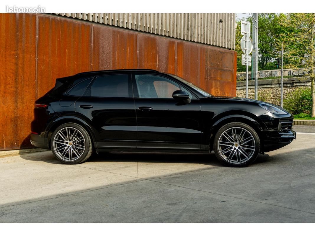 PORSCHE CAYENNE 3.0i V6 - 340 - BVA Tiptronic S - Start&Stop 2017 . PHASE 1 (image 3)