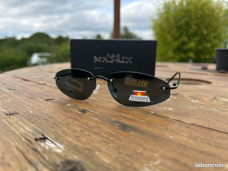 LUNETTES MATRIX : Niobe + Boite + Pochette + Lingette Gravées The Matrix..neuve EUR 49,00 - FR