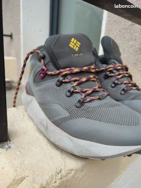 Chaussures de randonnée femme montantes de marque Columbia