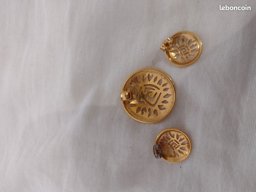 Pendentif et boucles d'oreilles (image 2)