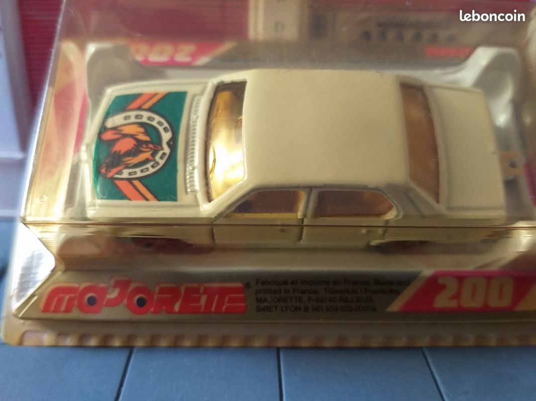 Miniature Majorette - BMW 733 Avec Voilier - Collection - Occasion