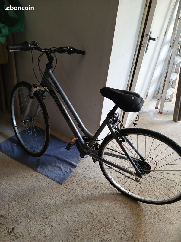 Vélo vtc Gitane Play 200 (image 1)
