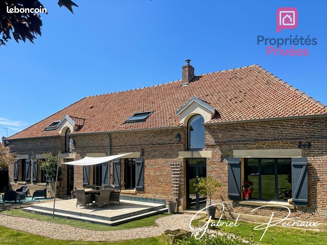 Maison 8 pièces 236 m² · à Macey · 236 m² · 445 000 €