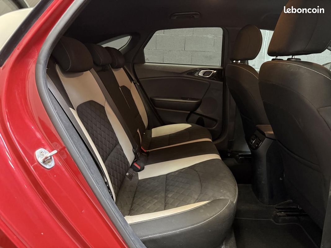 KIA PRO CEE D 1.0 T-GDI 120 ch GT Line (image 12)