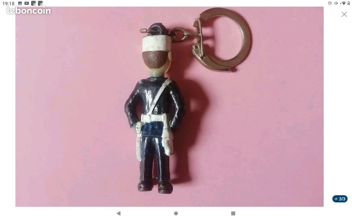 Ancien porte clé clef collection figurine Gendarme Gendarmerie vintage années 60 70 (image 2)