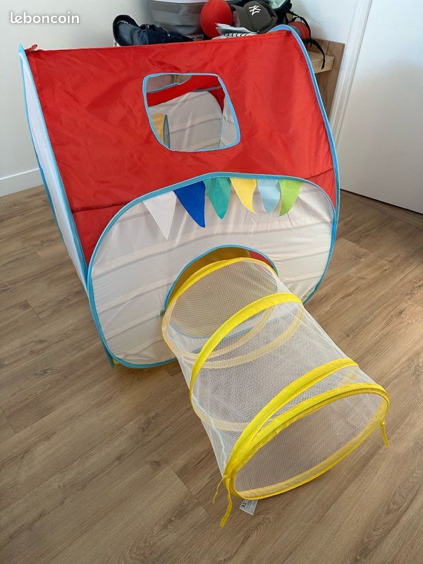 Promo Maison Pop-up Avec Tunnel Trotibul chez Oxybul