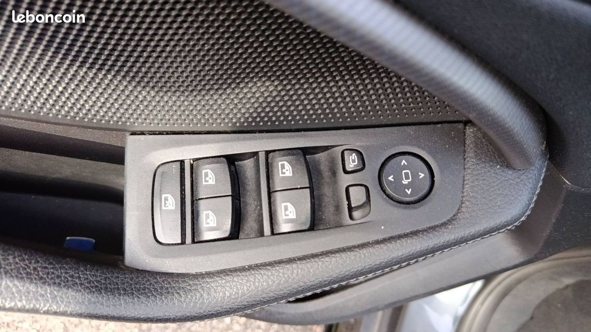 BMW Série 1 118d 150 BVA M Sport (image 13)