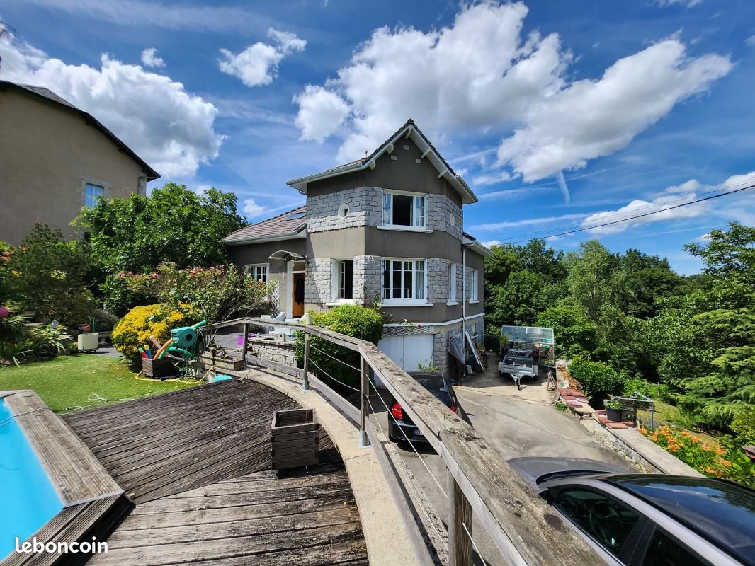 Maison 6 pièces 150 m² · à Saint-Léonard-de-Noblat · 150 m² · 269 000 €