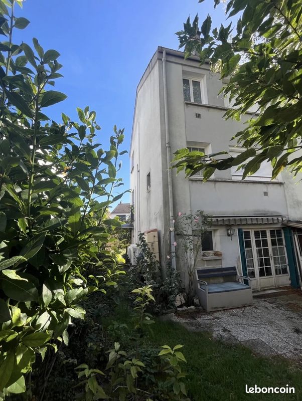 Maison 4 pièces 79 m² · à Villepreux · 79 m² · 280 000 €