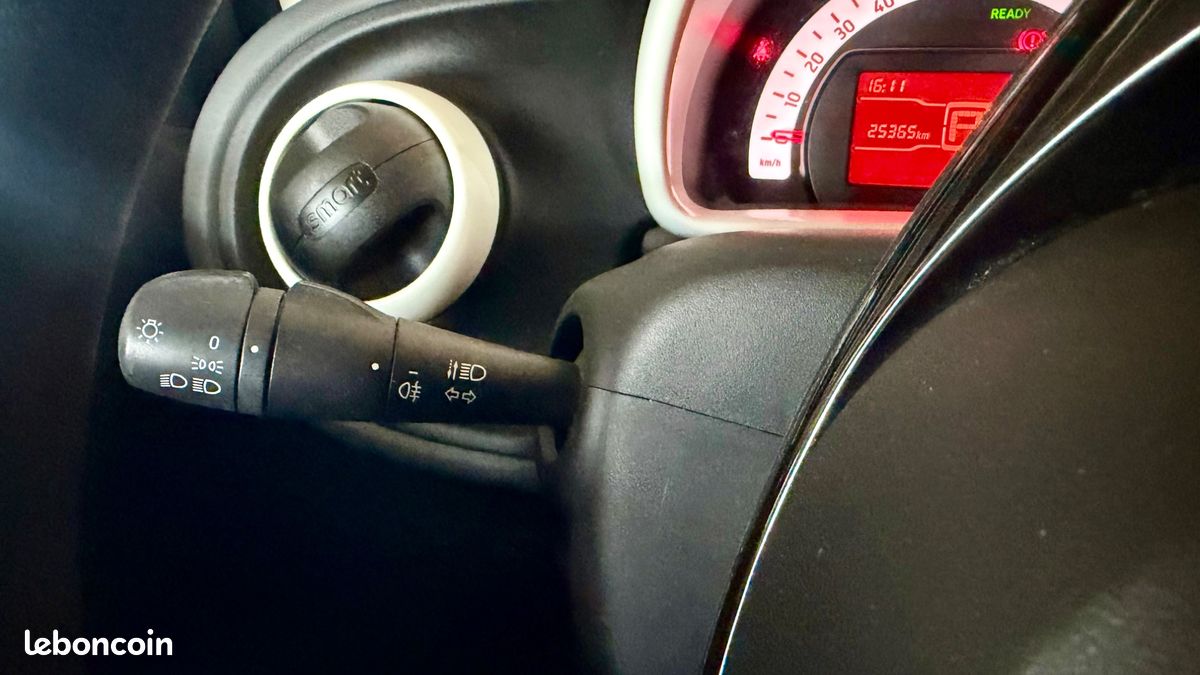 Smart fortwo electric pure 17.6kwh (image 20)
