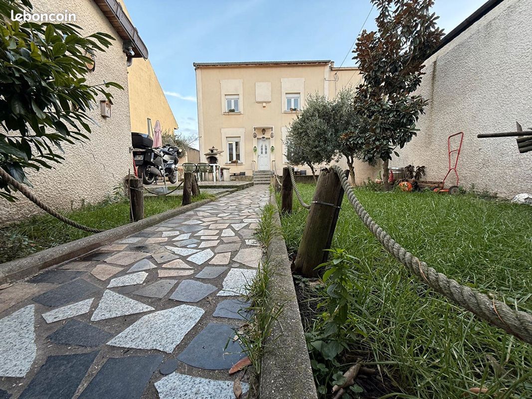 Maison 5 pièces 120 m² · à Bobigny · 120 m² · 379 000 €