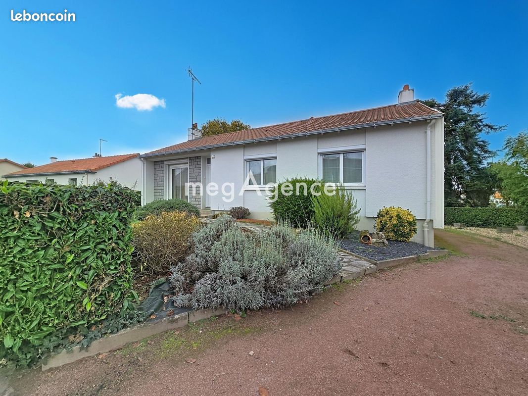 Maison 7 pièces 107 m² · à Cholet · 107 m² · 169 900 €