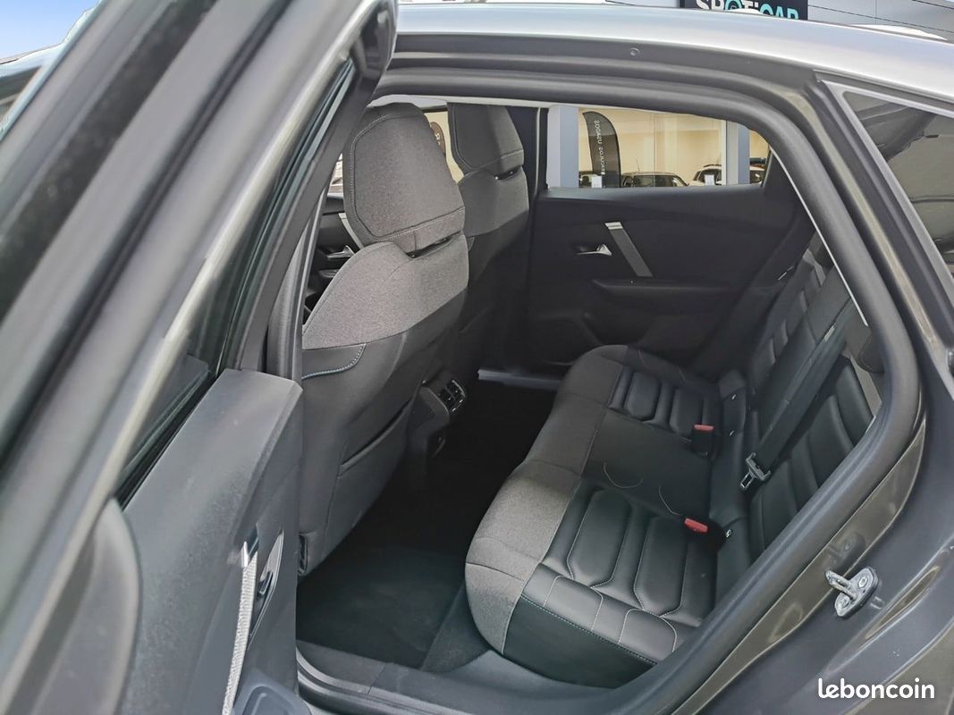 CITROEN C4 BlueHDi 130 S&S EAT8 Shine (image 13)