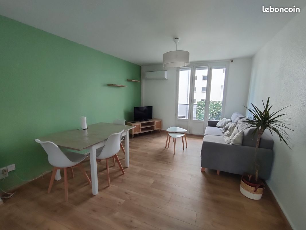 Appartement 3 pièces 53 m² · à Guilherand-Granges · 53 m² · 740 €