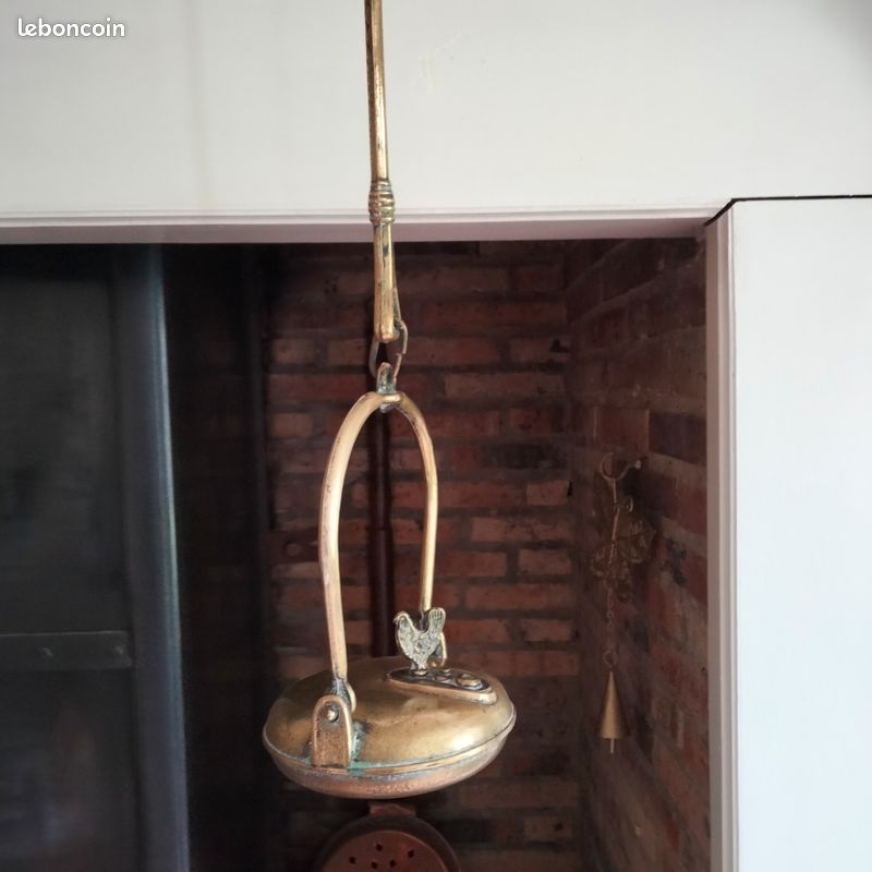 Ancienne lampe à huile (image 1)