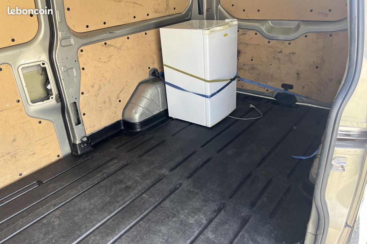Ford transit custom/tourneo custom 290 2.0 tdci 170 l1h1 court pc-tn limited (image 18)