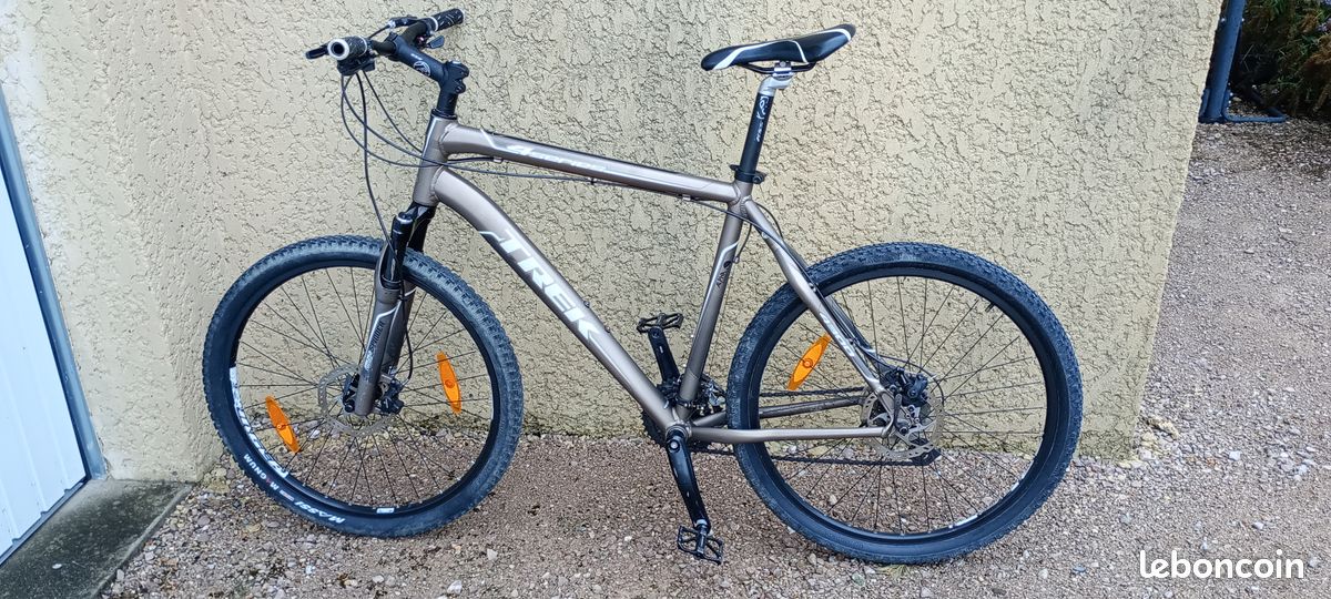 Guidon VTT Trek Icon Plat - 58 Cm De Large - Diamètre 25.4 Mm - Aluminium Gris - Occasion