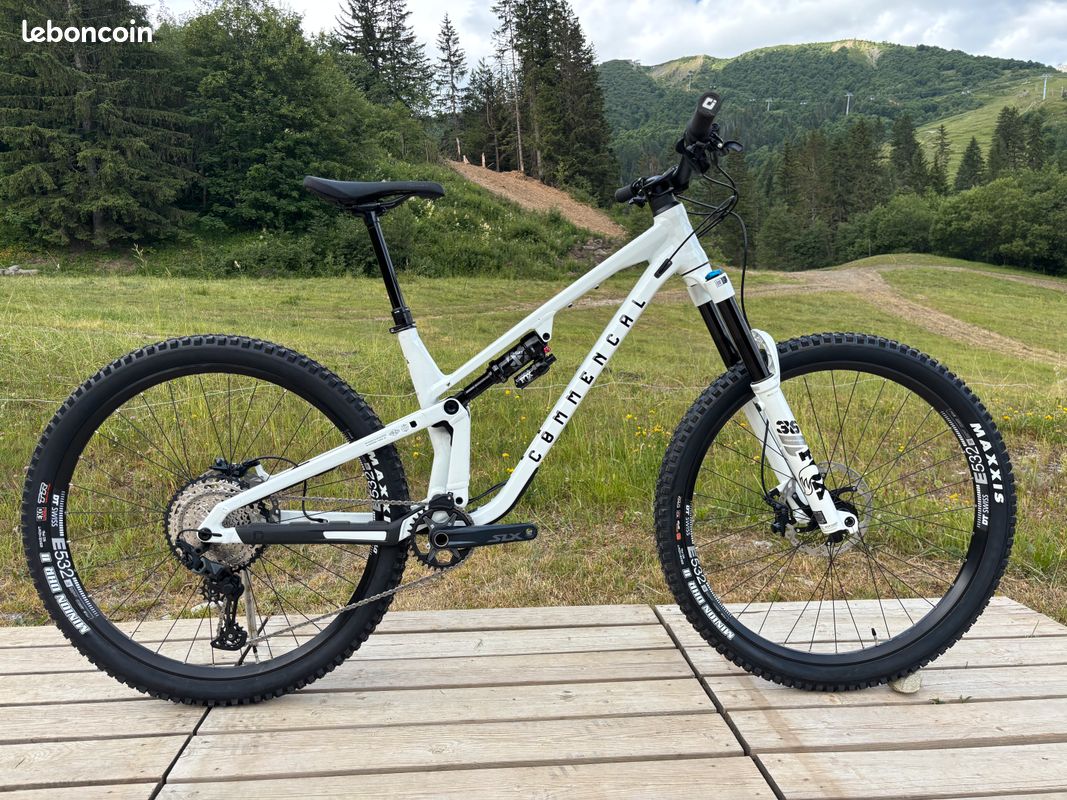 Commencal Enduro Vtt Commencal Occasion VTT Enduro COMMENCAL META
