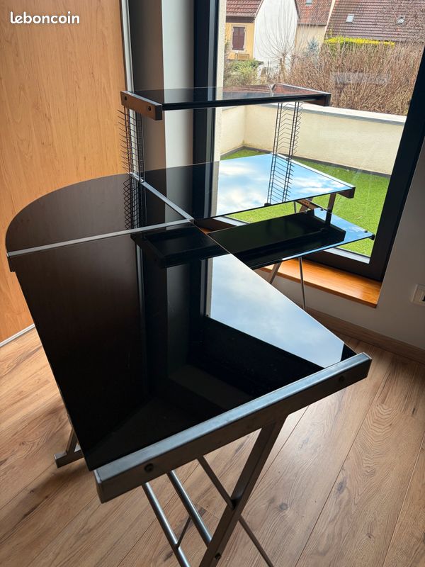 Bureau (image 3)