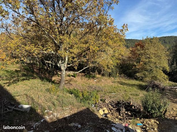 Terrain 695 m² Besse Sur Issole