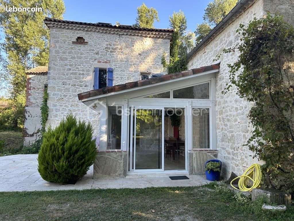 Maison 10 pièces 276 m² · à Agen · 276 m² · 460 000 €