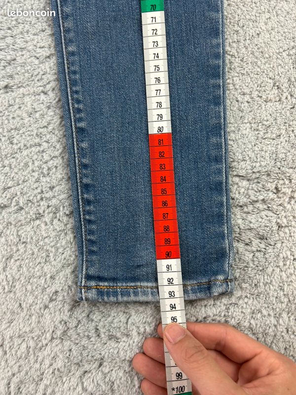 Jean Levis 711 Bleu Coupe Skinny pour femme W26 FR36 L30 #LEV1913 (image 9)