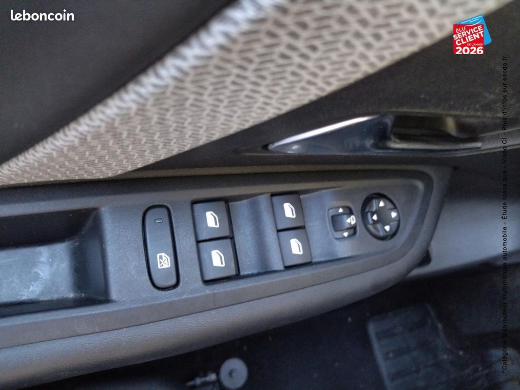 Citroen C4 PureTech 130ch S&S Shine EAT8 (image 19)