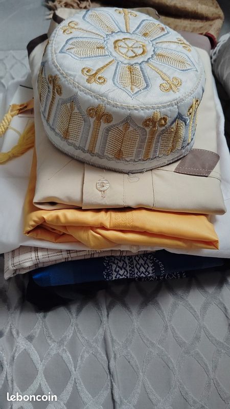 Lot Qamis et abayas (image 10)