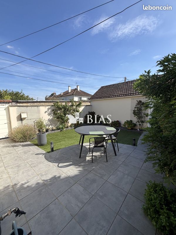 Maison 3 pièces 83 m² · à Louviers · 83 m² · 990 €/mois