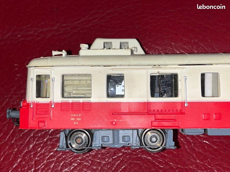 Autorail SNCF X 3800 'Picasso' – Jouef Loisirs, échelle HO, Livrée Rouge Foncé Et Gris, ép. IIIb