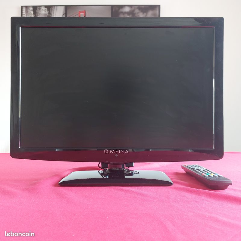 Écran de télévision marque Q.Média 24 pouces (image 1)