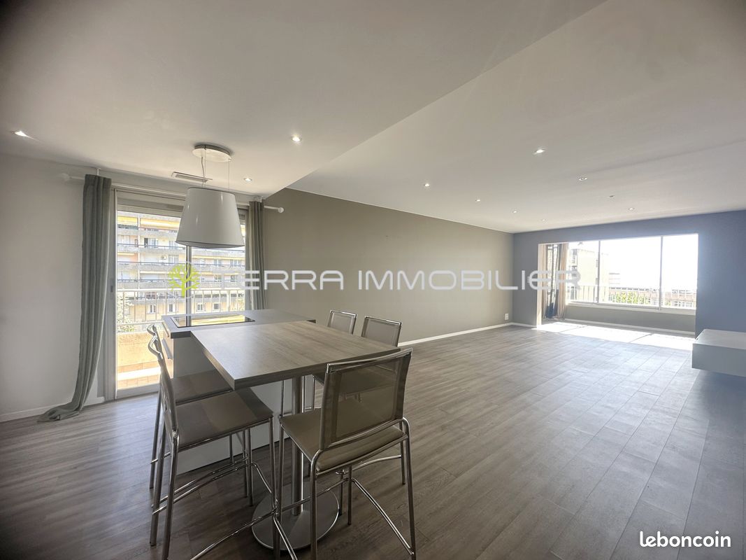 Appartement 3 pièces 86 m² · à Ajaccio · 86 m² · 1 400 €/mois