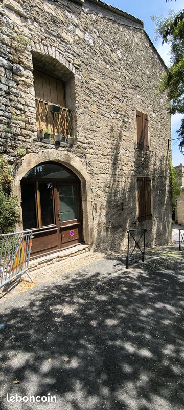 Appartement 1 pièce 34 m² · à Saint-Martin-de-Londres · 34 m² · 430 €