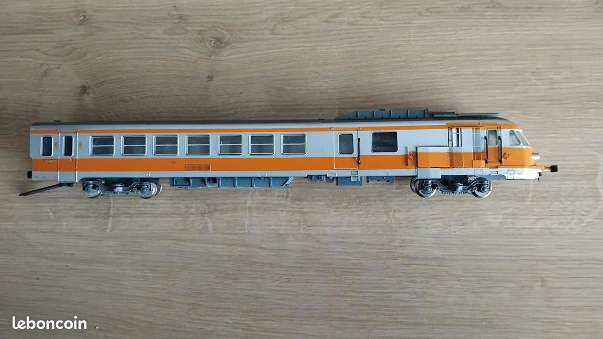 Locomotive Diesel Jouef RTG D'occasion, Bel état, Pour Collection Ou Réseau De Trains Miniatures