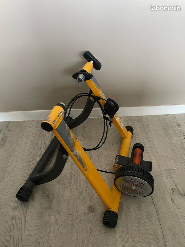 Elite Qubo Fluid Indoor Bike Elite Travel Fluid Trainer Century