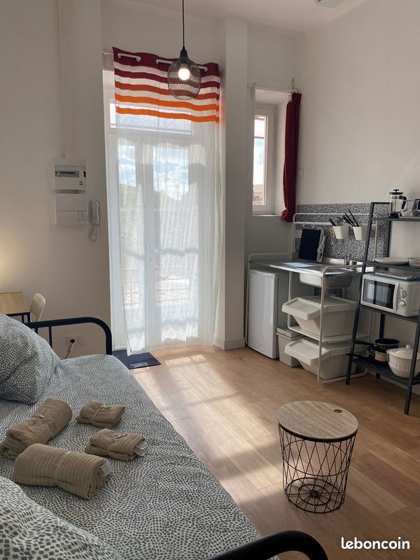 Appartement 1 pièce 14 m² · à Nîmes · 14 m² · 525 €