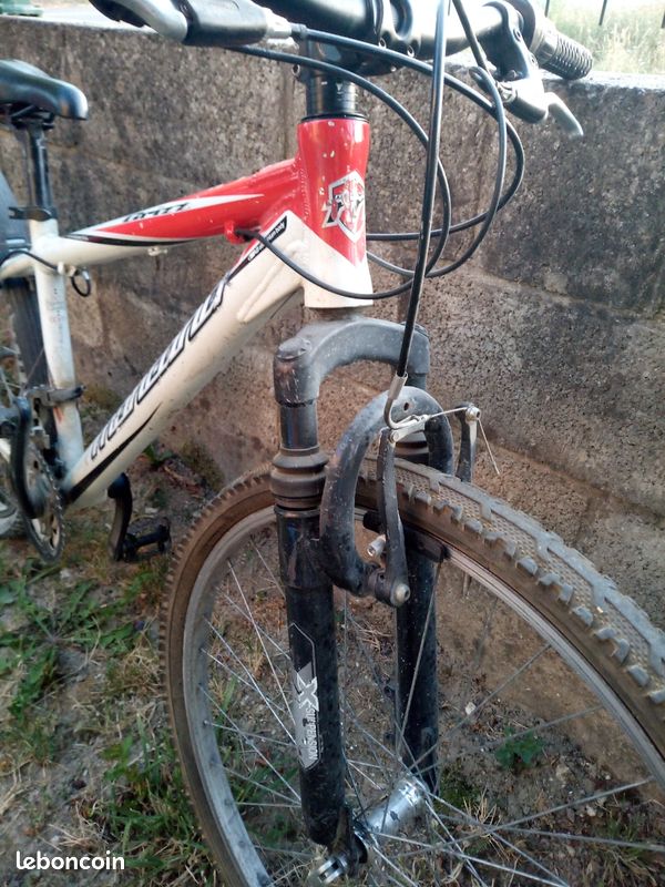 Vélo 26p Montana Grizz a réparer (image 3)
