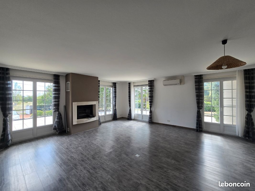 Maison 4 pièces 113 m² · à Ambierle · 113 m² · 274 900 €