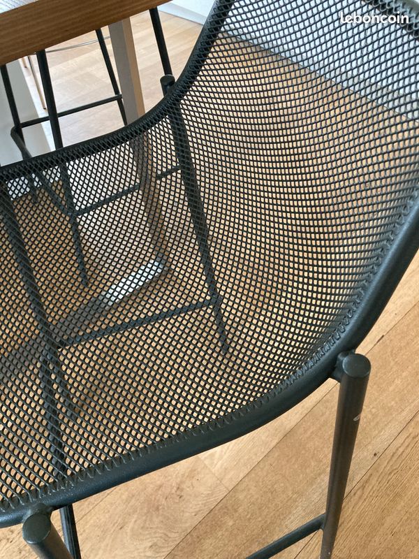 Tabourets de Bar ÉMU modèle ROUND (image 4)