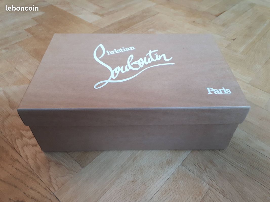Très beaux escarpins Louboutin, très bon état (image 8)