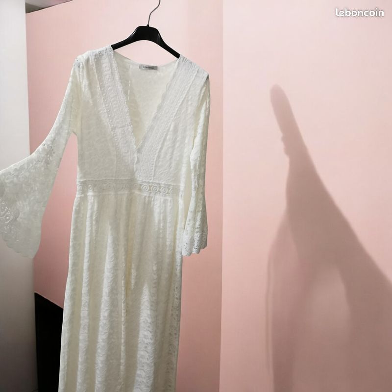 Robe (image 1)