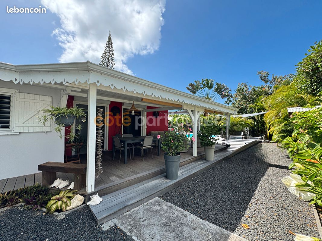 Maison 4 pièces 94 m² · à Saint-François · 94 m² · 437 500 €