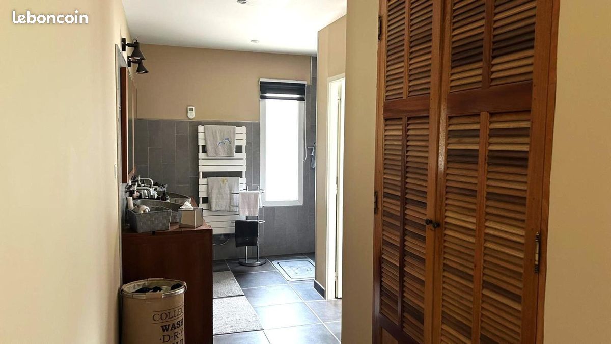 Propriété 6 pièces 193 m² (image 11)