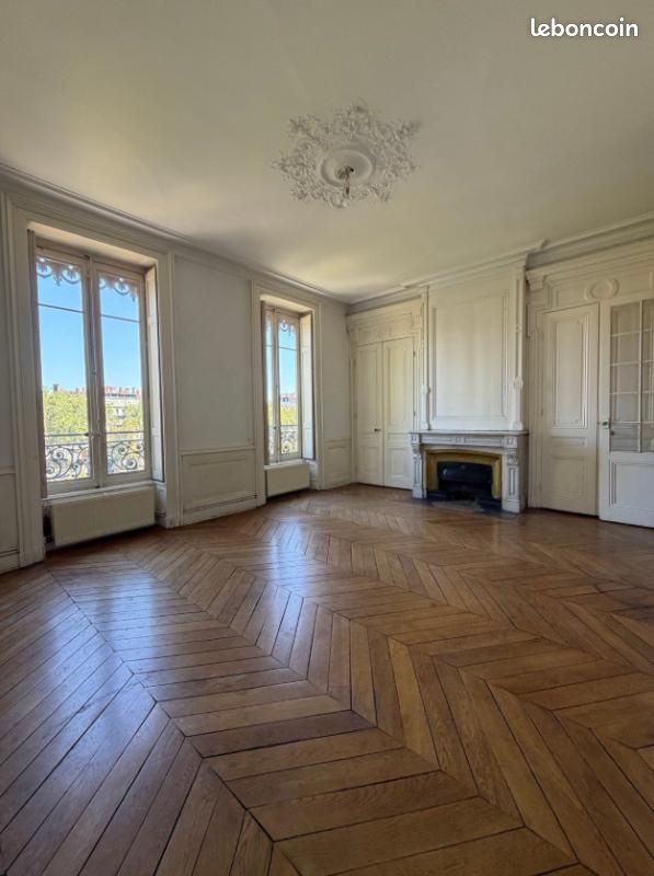 Appartement 3 pièces 118 m² · à Lyon · 118 m² · 1 450 €