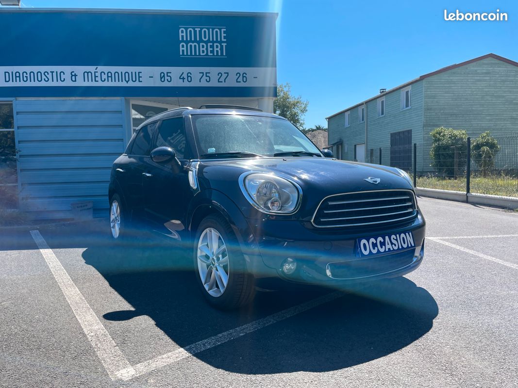 Mini Countryman 1.6 122ch Cooper Pack Red Hot Chili GPS Cuir Toit Ouvrant (image 2)