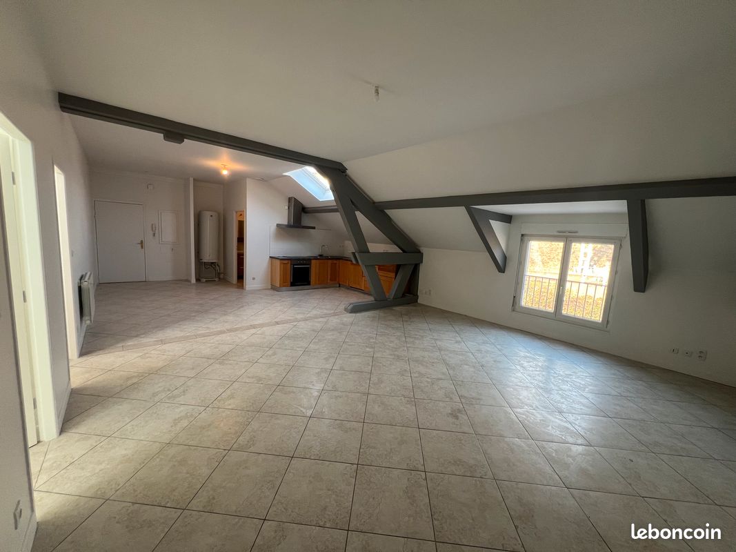Appartement 3 pièces 80 m² · à Valserhône · 80 m² · 1 030 €/mois
